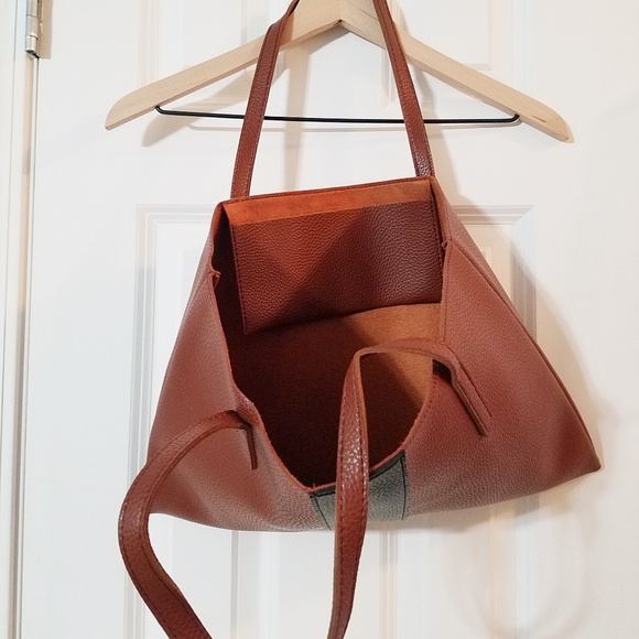 Vince Camuto Luck Tote - Picture 3 of 5